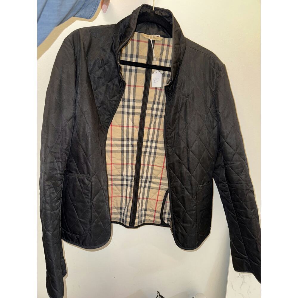 Burberry Quilted Jacket in Black - Good Condition